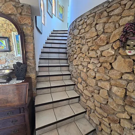 Torre Con Piscina, Barbacoa, Wifi.