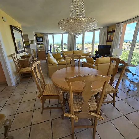 Torre Con Piscina, Barbacoa, Wifi.